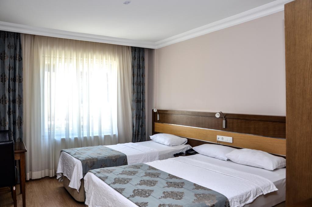 Perla Hotel Дікілі Екстер'єр фото